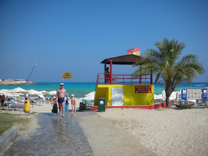 Nissi Beach (32).JPG